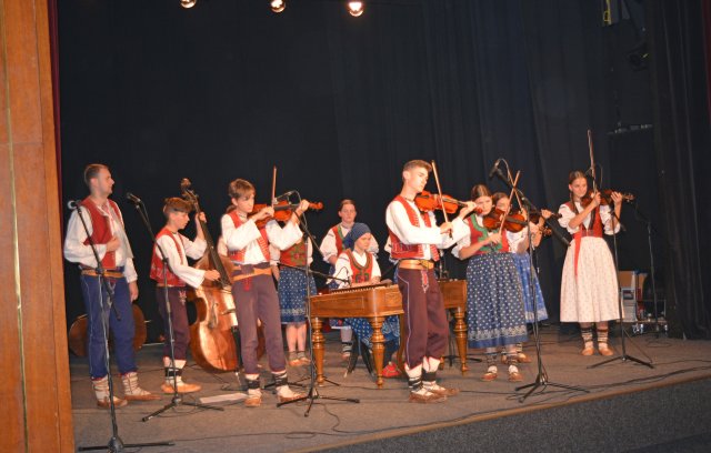 Folklorní slavnosti